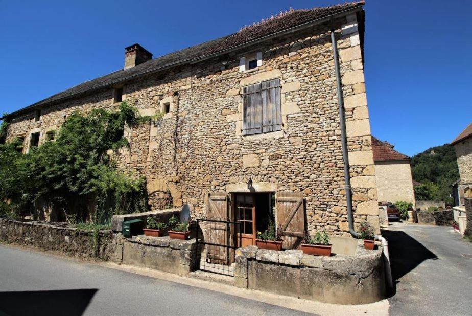 Joli Gite Pour 5 Personnes : Chez Cherrie Saint-Julien-de-Lampon Esterno foto