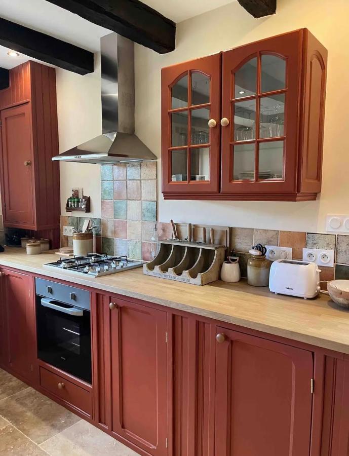 Joli Gite Pour 5 Personnes : Chez Cherrie Saint-Julien-de-Lampon Esterno foto