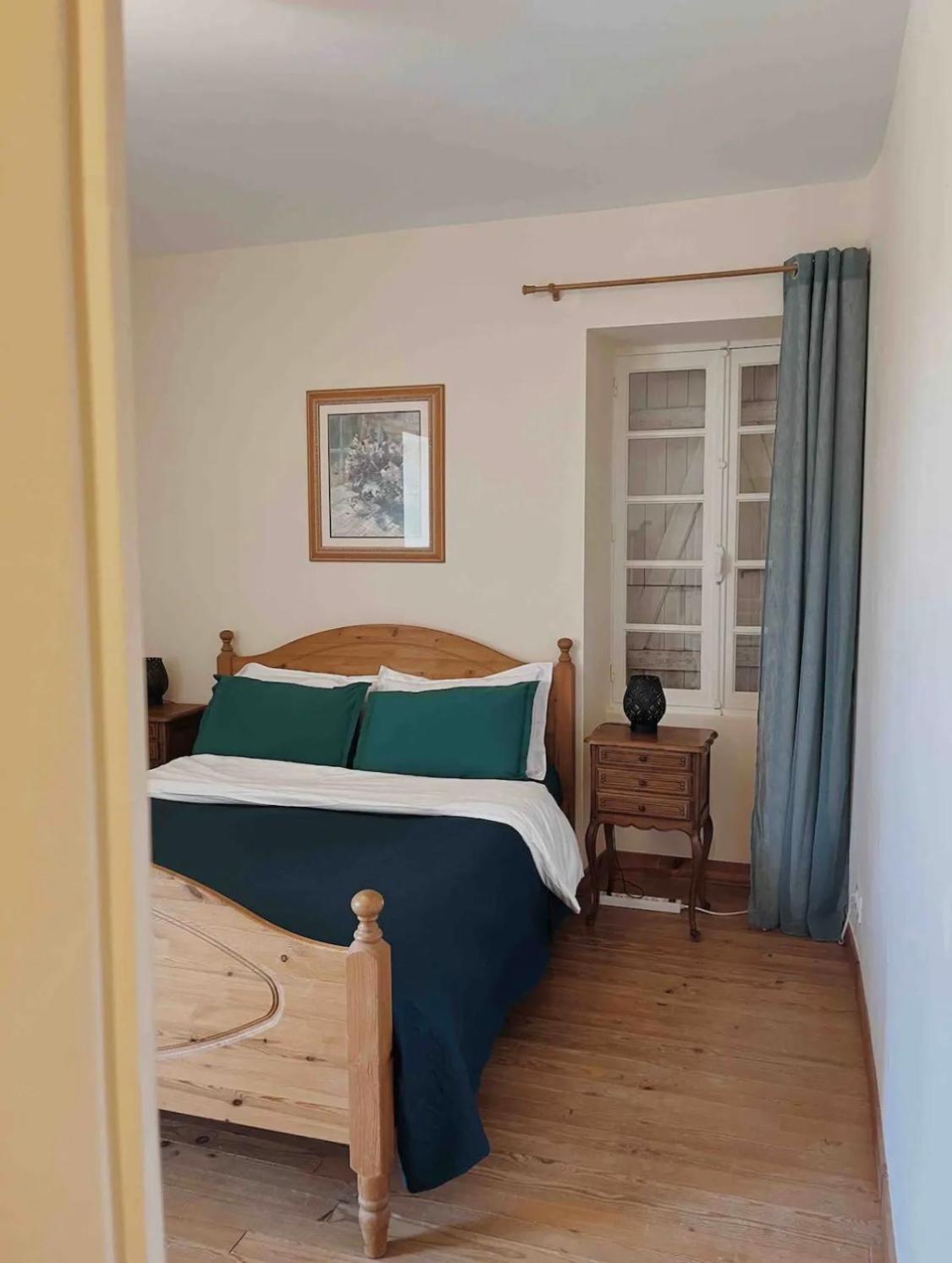 Joli Gite Pour 5 Personnes : Chez Cherrie Saint-Julien-de-Lampon Esterno foto